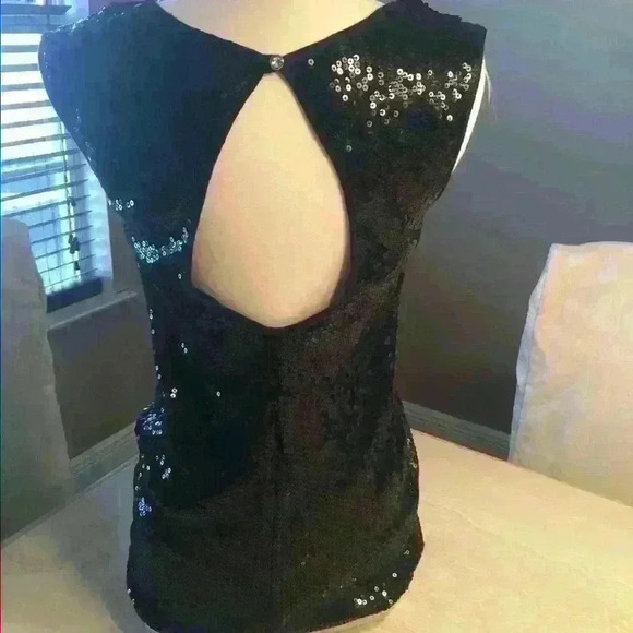 Black Eyelet Top - Picture 7 of 7